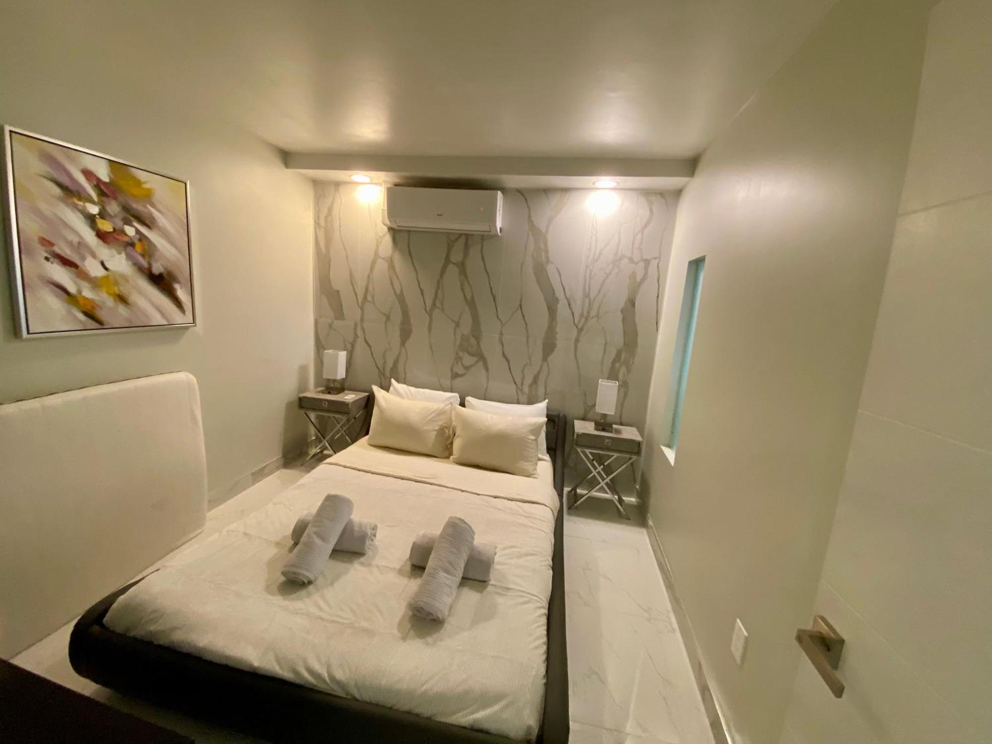Luxurious Remodeled Direct Waterfront Apartment With Miami Skyline View And Outdoor Terrace Free Parking 5Min Drive To Miami Beach Exterior foto
